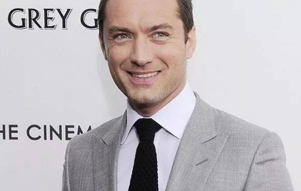 هل ينضم Jude Law الى فيلم Susan Cooper؟