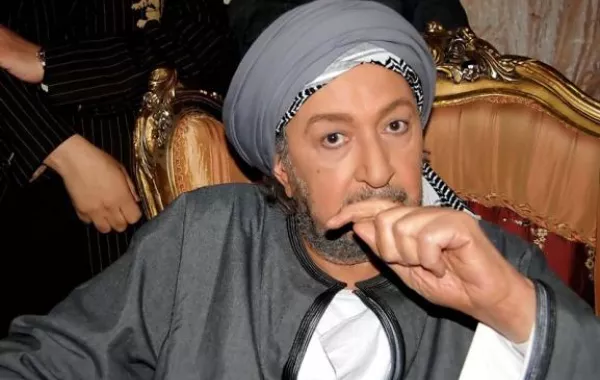 نور الشريف يخشى اتهامه بالكفر