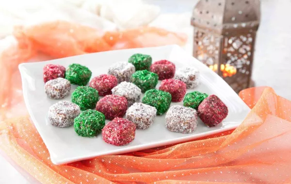 تمريّة بالمكسّرات وجوز الهند من مطبخ منال العالم