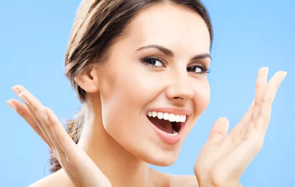 3 أخطار تهدّد بشرتك.. فابتعدي عنها