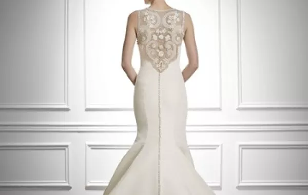 فستان زفافك بتوقيع Carolina Herrera