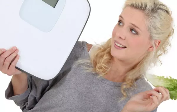 بالفيديو:كيف تتخلّصين من الكيلوغرامات الزائدة في الأرداف؟