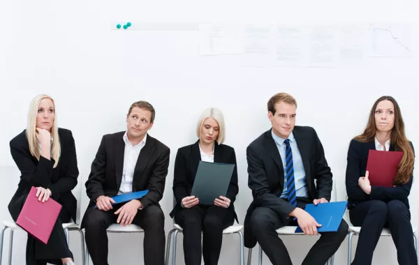 8 أسباب محتملة لعدم قيام صاحب العمل بالرد على اتصالك