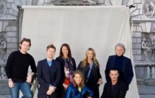 أسبوع الموضة في لندن يبدأ اليوم