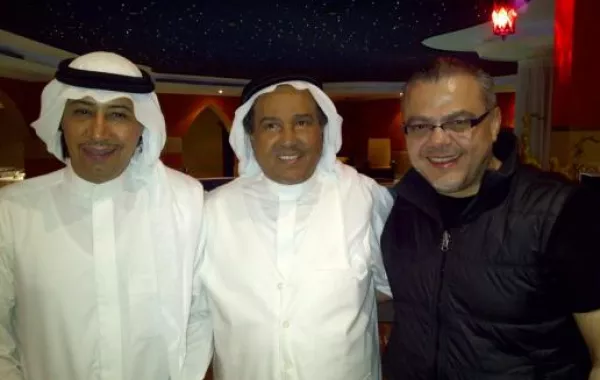 فنان العرب يمنح أيمن عبدالله لقب "أمير الملحنين"