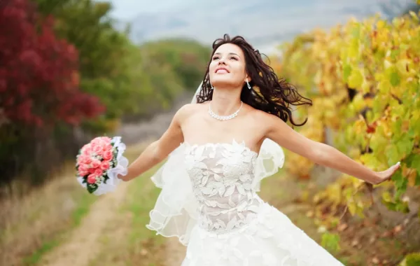 دليل خاص لإطلالة عروس2013