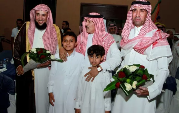 فايز المالكي يتبرَّع بـ"تويتر" لـ"إنسان"