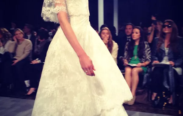 أبرز إتجاهات فساتين الزفاف لربيع 2014