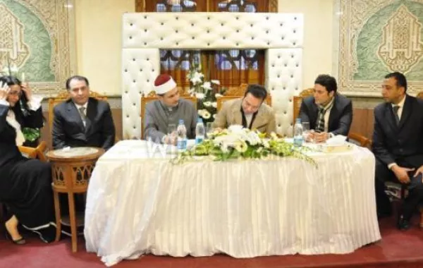 زوج غادة عبد الرازق وراء لقائها أحمد عز!