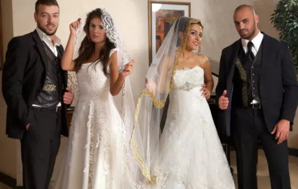 رحاب البابليّ في تصاميم مزخرفة بالأشعار