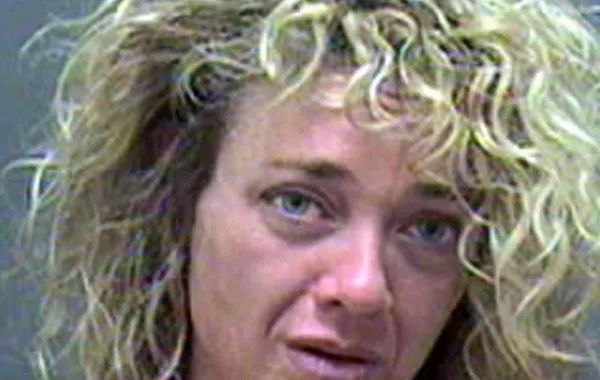 وفاة Lisa Robin Kelly عن عمر 43 بسبب الإدمان