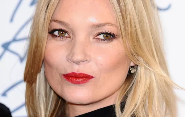 نصيحة Kate Moss لترطيب البشرة