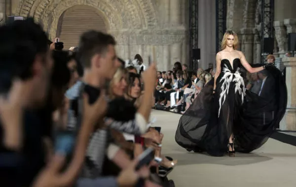 انطلاقة أسبوع الموضة للكوتور ربيع وصيف 2013