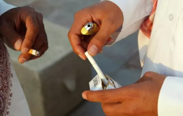 عقوبات صارمة للموظفين المدخنين داخل المؤسسات السعودية