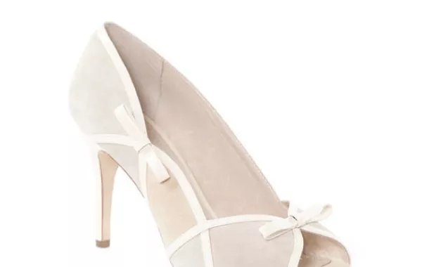 أحذية آخر موضة لعروس 2014