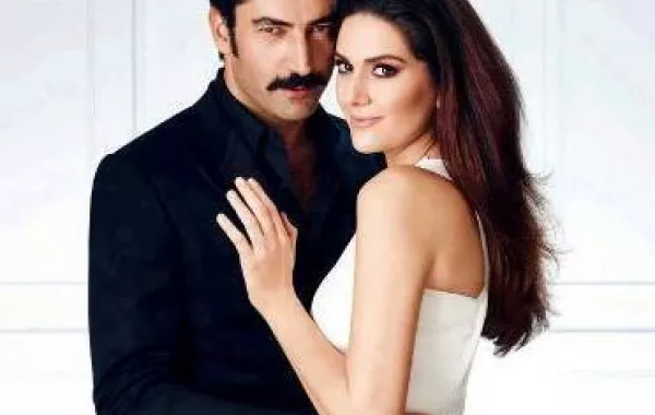 الثنائي المثالي ماهر وفريدة في لقطات رومانسية