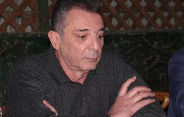 محمود حميدة يغادر المستشفى بعد أزمة صحية
