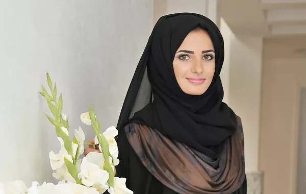 ما هو اختيار العباءة الأمثل للسيدة العاملة؟