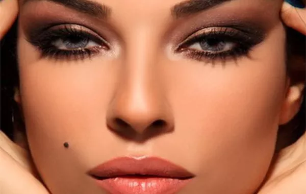 شامات الوجه وعلاقتها بالجمال!