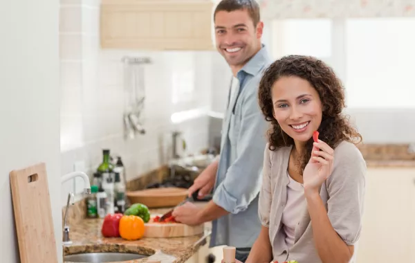 أطعمة تعزّز علاقتكما الزوجيّة