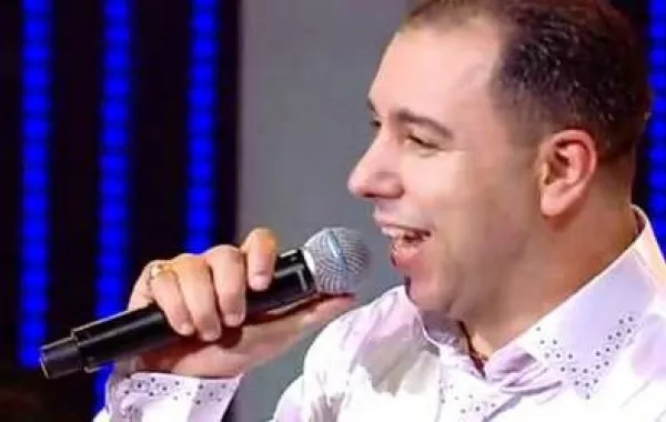 بعد نجاح "زنقة زنقة" موس يغني للغربة
