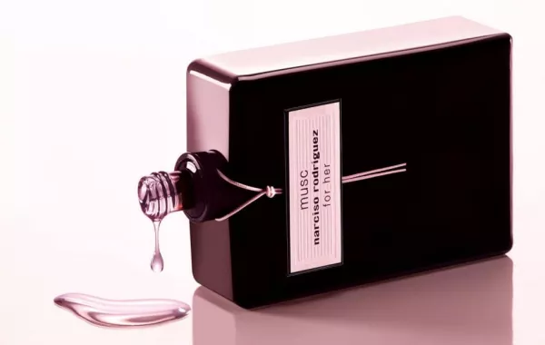 عطر زيت المسك من Narciso Rodriguez