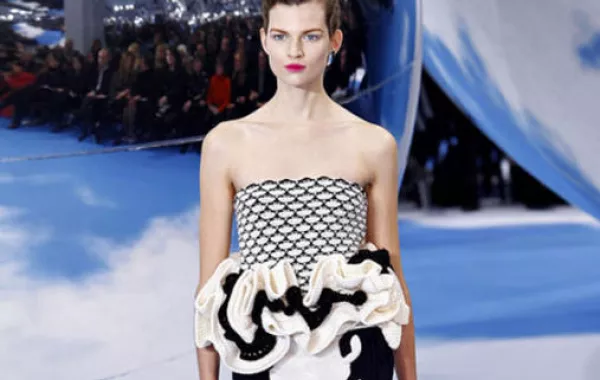 هذا هو الاتجاه الأبرز للخريف بإجماع أعرق الدور الفرنسية