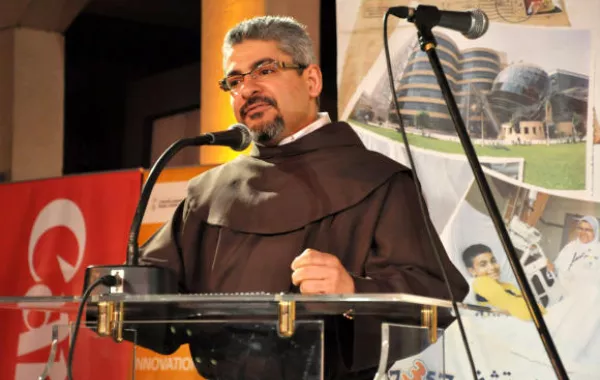 الشعر طوق النجاة