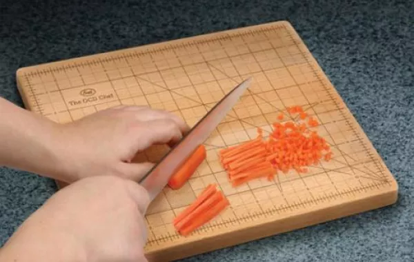 إلزام المطاعم بتمييز آلات التقطيع في الشرقية