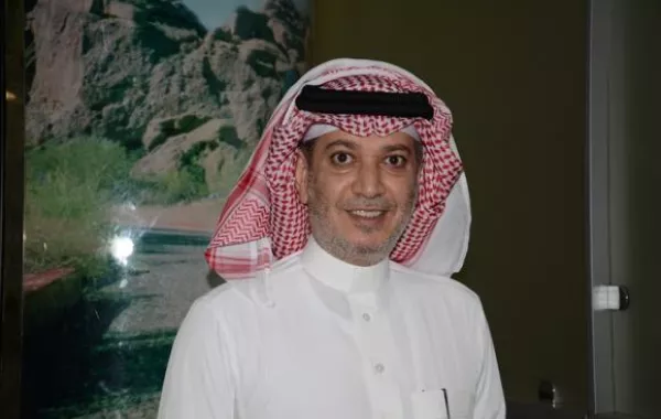 السعودي عامر الحمود يغيب عن رمضان ويسير في "طريق المعلمات"!