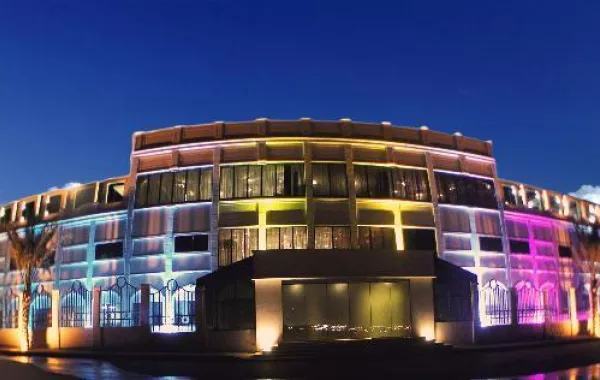 زيارة إلى  أوّل فندق نسائي سعودي