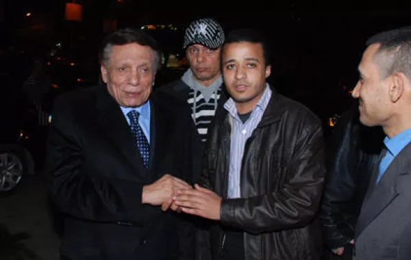 هكذا كبر عادل إمام سنوات في يوم واحد