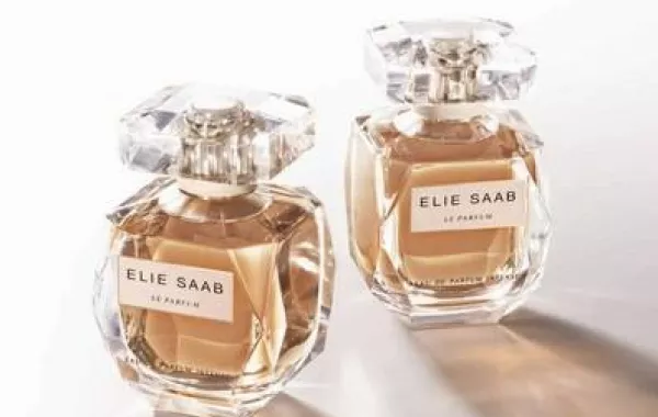 عطر ايلي صعب: حلم وأنوثة فاتنة