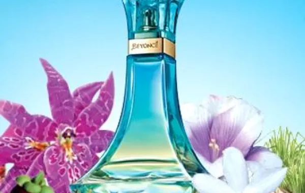 عطر زهور الفلّ الهنديّ الرومانسيّ