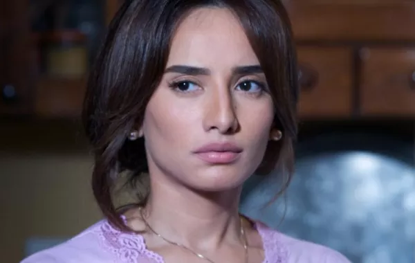 زينة  تخرج عن صمتها