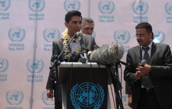 سيارة جديدة هدية لمحمد عساف