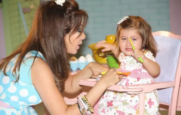 نانسي عجرم تعيد سحر البنات