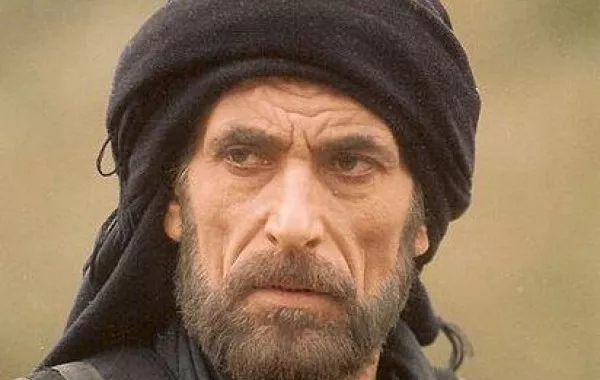 غسان مسعود هجر دمشق واستقر في بيروت