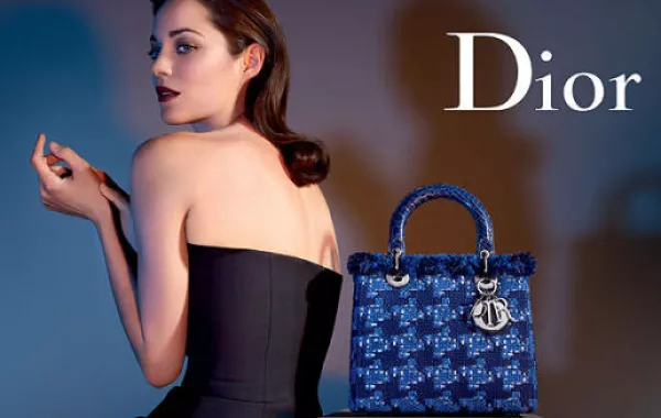 ماريون كوتيار في إعلانات Miss Dior