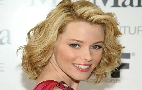 Elizabeth Banks من التمثيل الى الإخراج