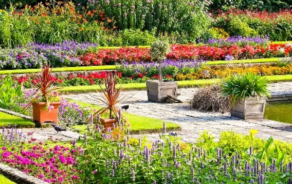 جولة في 10 حدائق في العالم