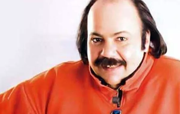 طلعت زكريا ينتقد الرئيس