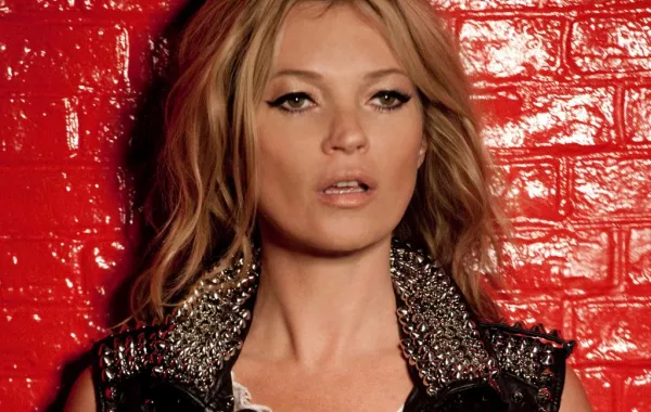 ما هو سر جمال KATE MOSS؟