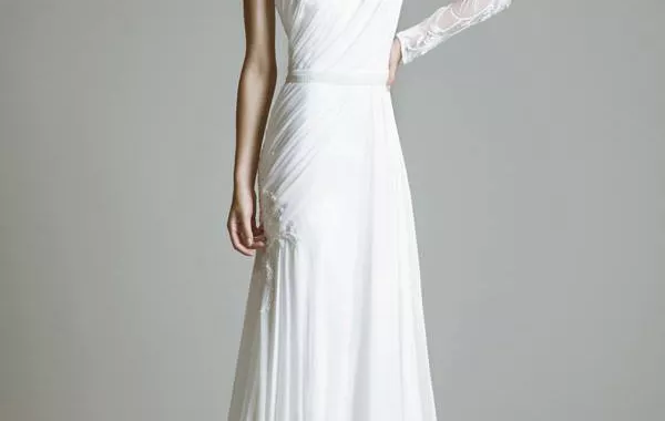 أجمل فساتين زفاف عروس العيد