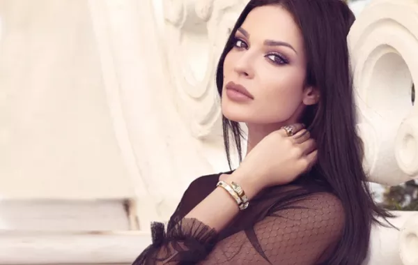 نادين نسيب نجيم تكشف عن رأيها في تغيير إطلالة المرأة