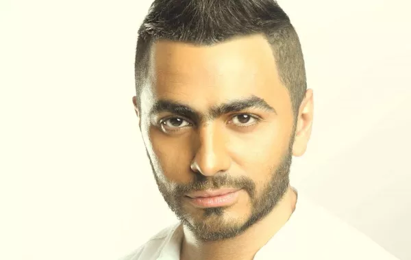 تامر حسني يتحدث في هذا الفيديو عن شخصية إليسا