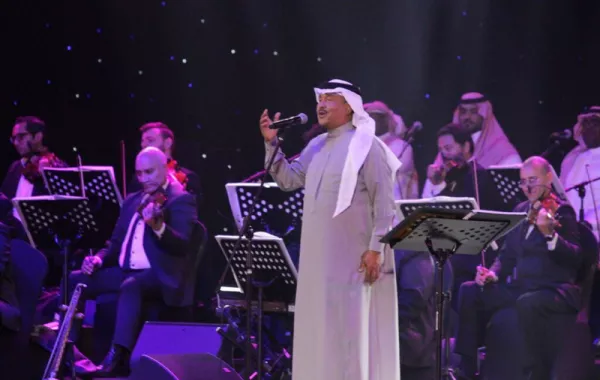 اعتزال محمد عبده "تريند" على تويتر يثير استياء السعوديين