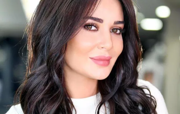 في عيدها الـ٤٢.. سيرين عبد النور أنوثة تنبض بالموهبة!
