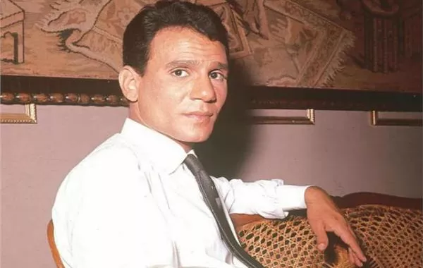 ميدلي أغاني العندليب بأصوات النجوم العرب