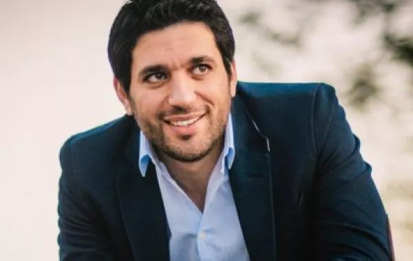 حسن الرداد لـ سيدتي: بين سيرين عبد النور ونادين نجيم.. هذه التي أختارها